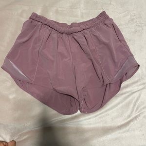 Lululemon Hotty Hot Short
